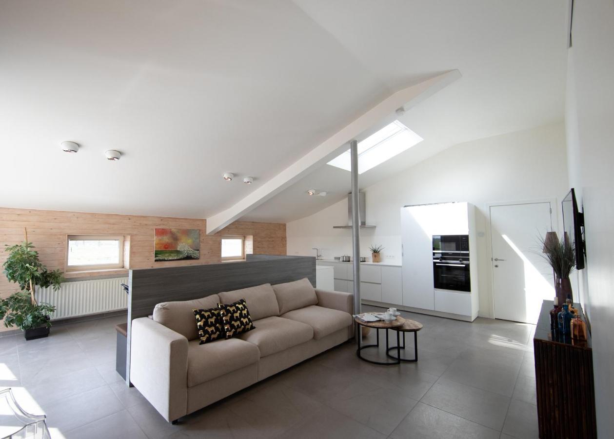 Landelijk Vakantiehuis In Diksmuide Met Een Tuin En Vijver Ngoại thất bức ảnh