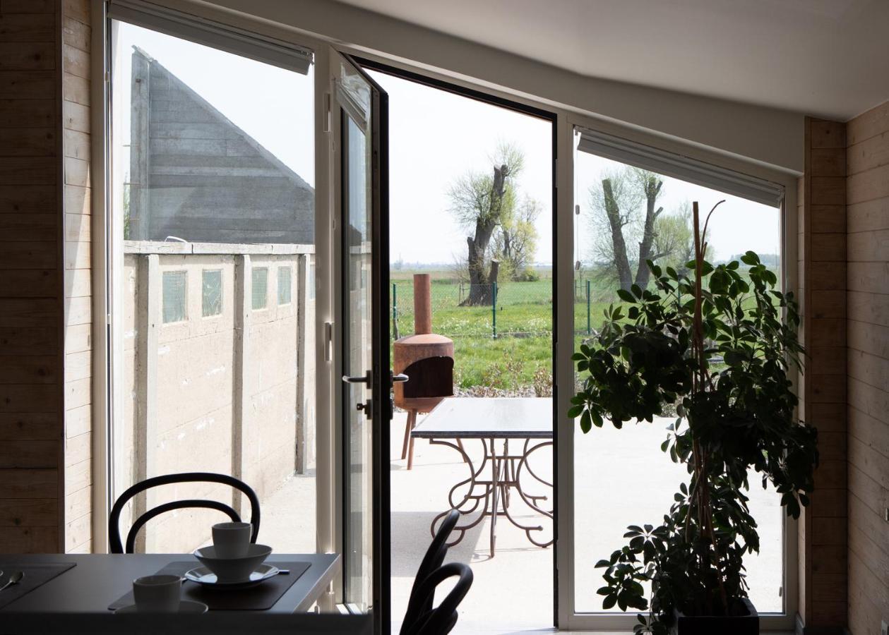 Landelijk Vakantiehuis In Diksmuide Met Een Tuin En Vijver Ngoại thất bức ảnh