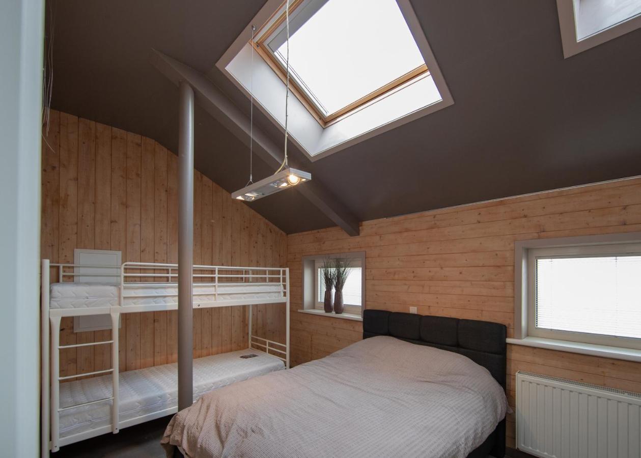 Landelijk Vakantiehuis In Diksmuide Met Een Tuin En Vijver Ngoại thất bức ảnh